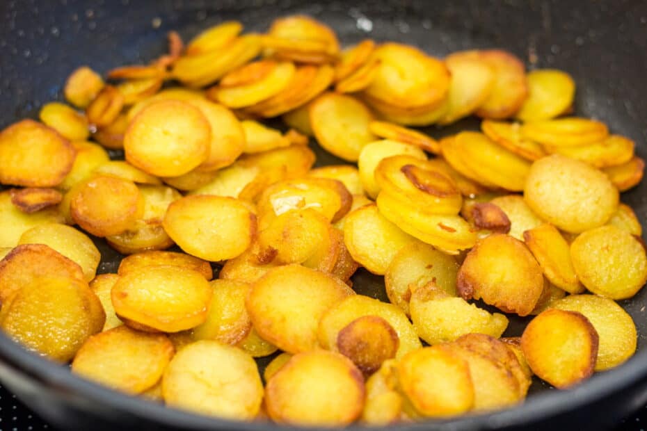 Bratkartoffeln aus frischen Kartoffeln