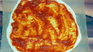 würzige Tomatensauce für Pizza