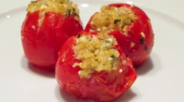 gegrillte Tomaten mit Bulgur und Feta