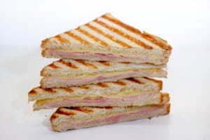 Toast-Sandwich-Käse-Schinken